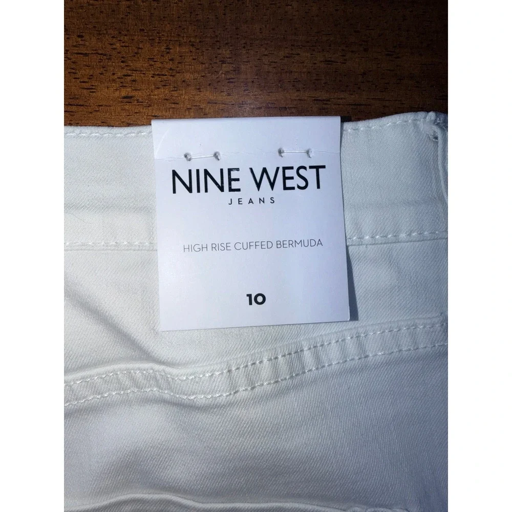 Nine West Bermuda Shorts Women Size 10 White NEW High Rise Cuffed UDNW2361